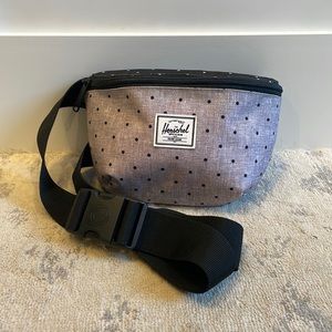 Herschel Fourteen Fanny Hip Pack Bum Bag - Grey and Black podka dots